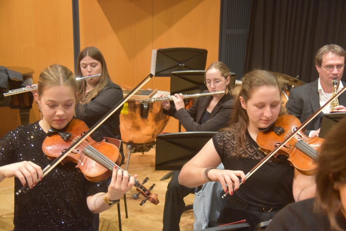 Weihnachtskonzert der Sinfonieorchester, 12.12.2023 Vorschaubild