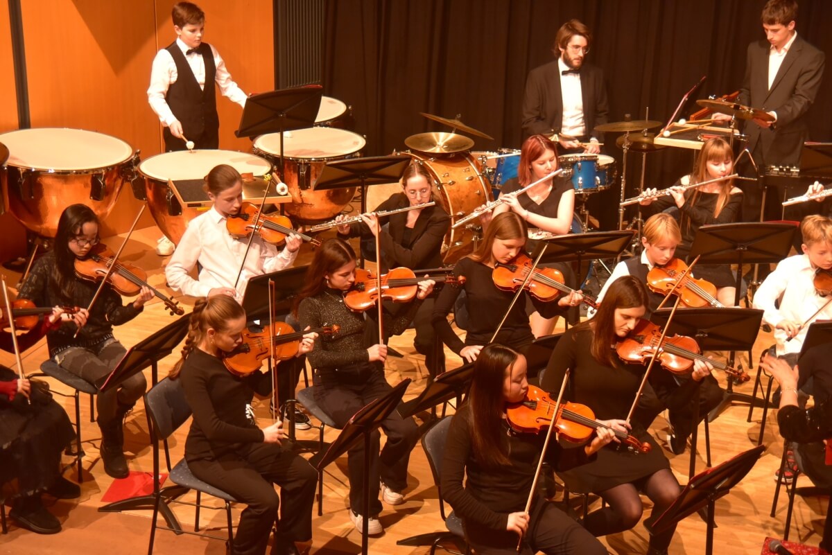 Weihnachtskonzert der Sinfonieorchester, 12.12.2023 Vorschaubild