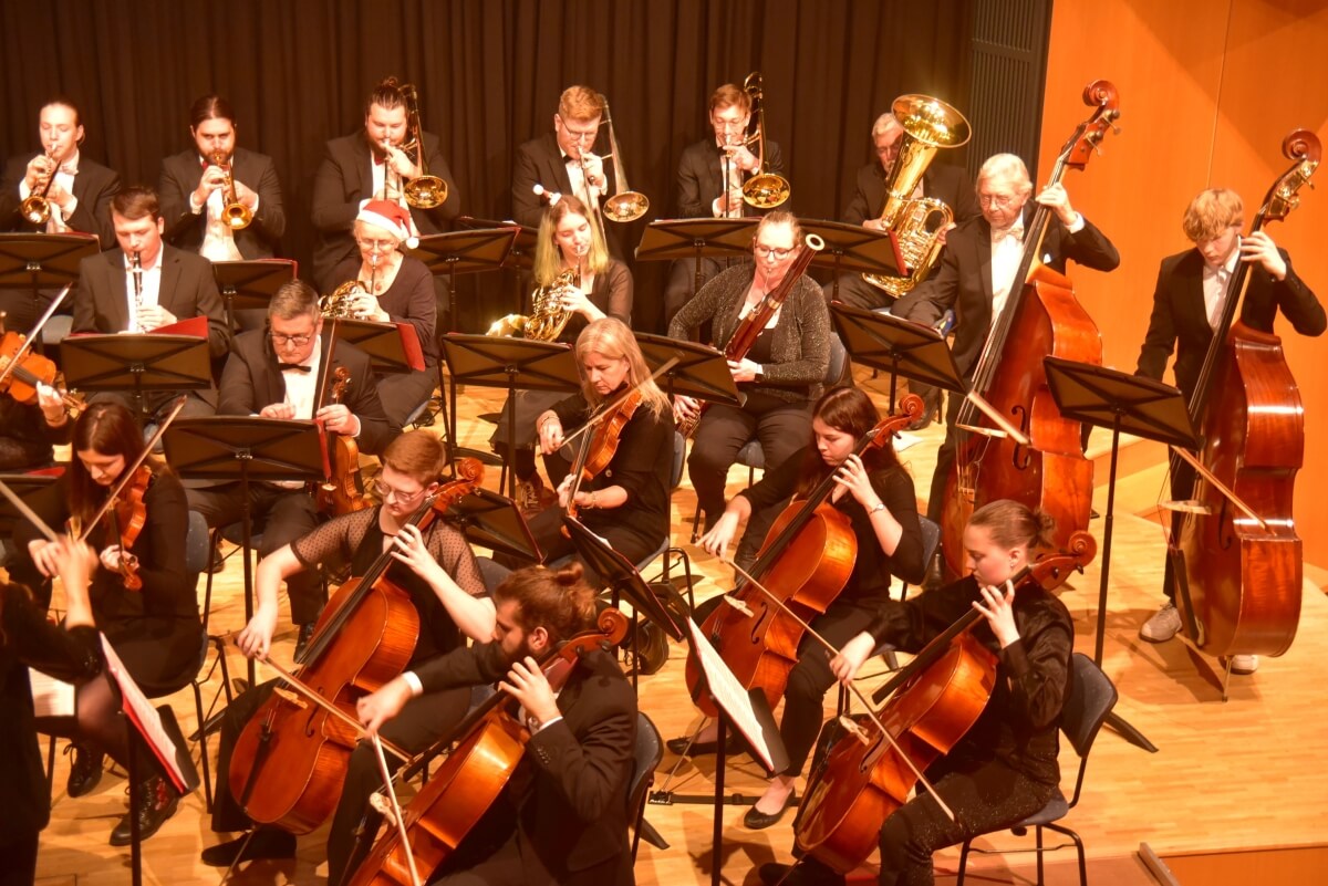 Weihnachtskonzert der Sinfonieorchester, 12.12.2023 Vorschaubild